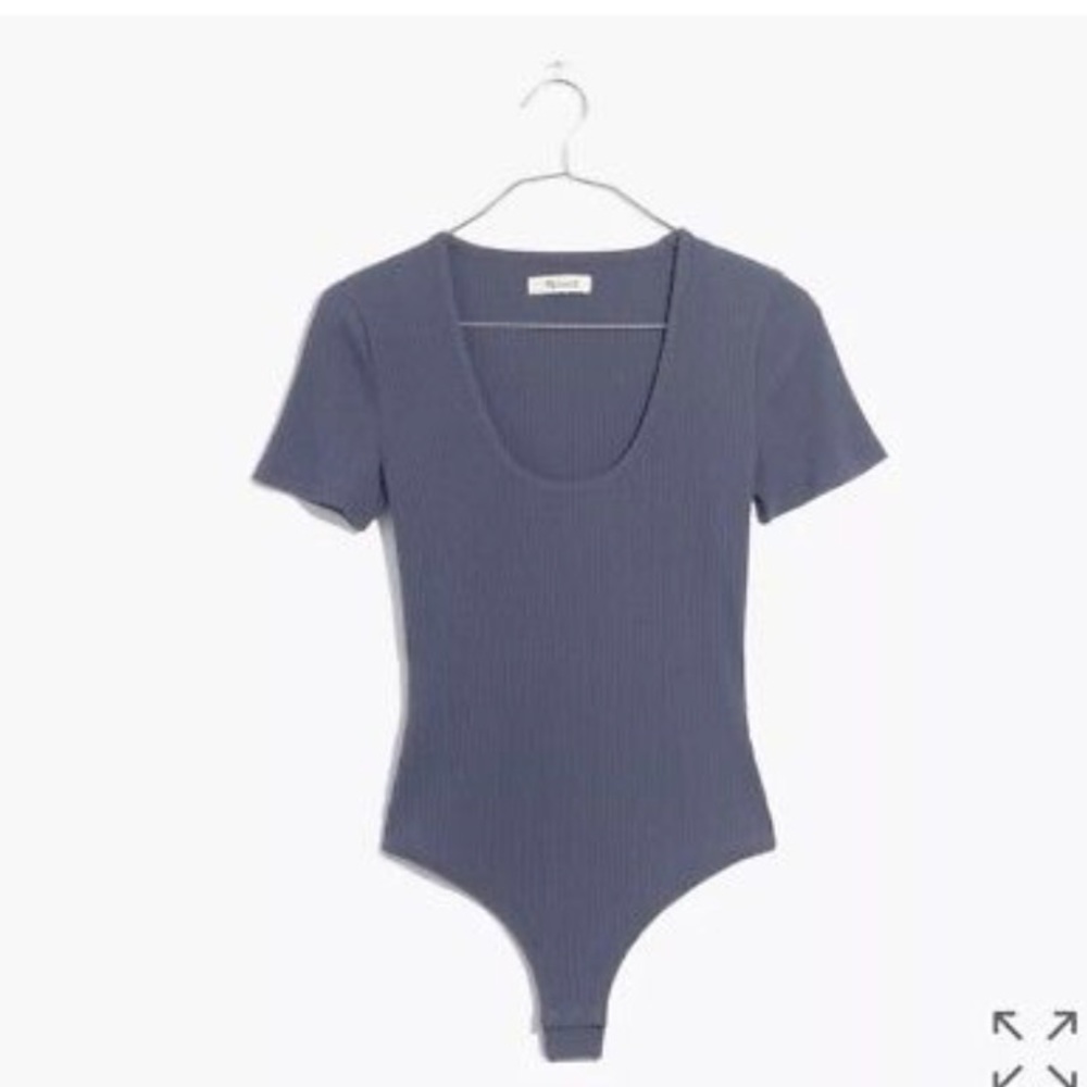 Short sleeve ribbed bodysuit (thong)